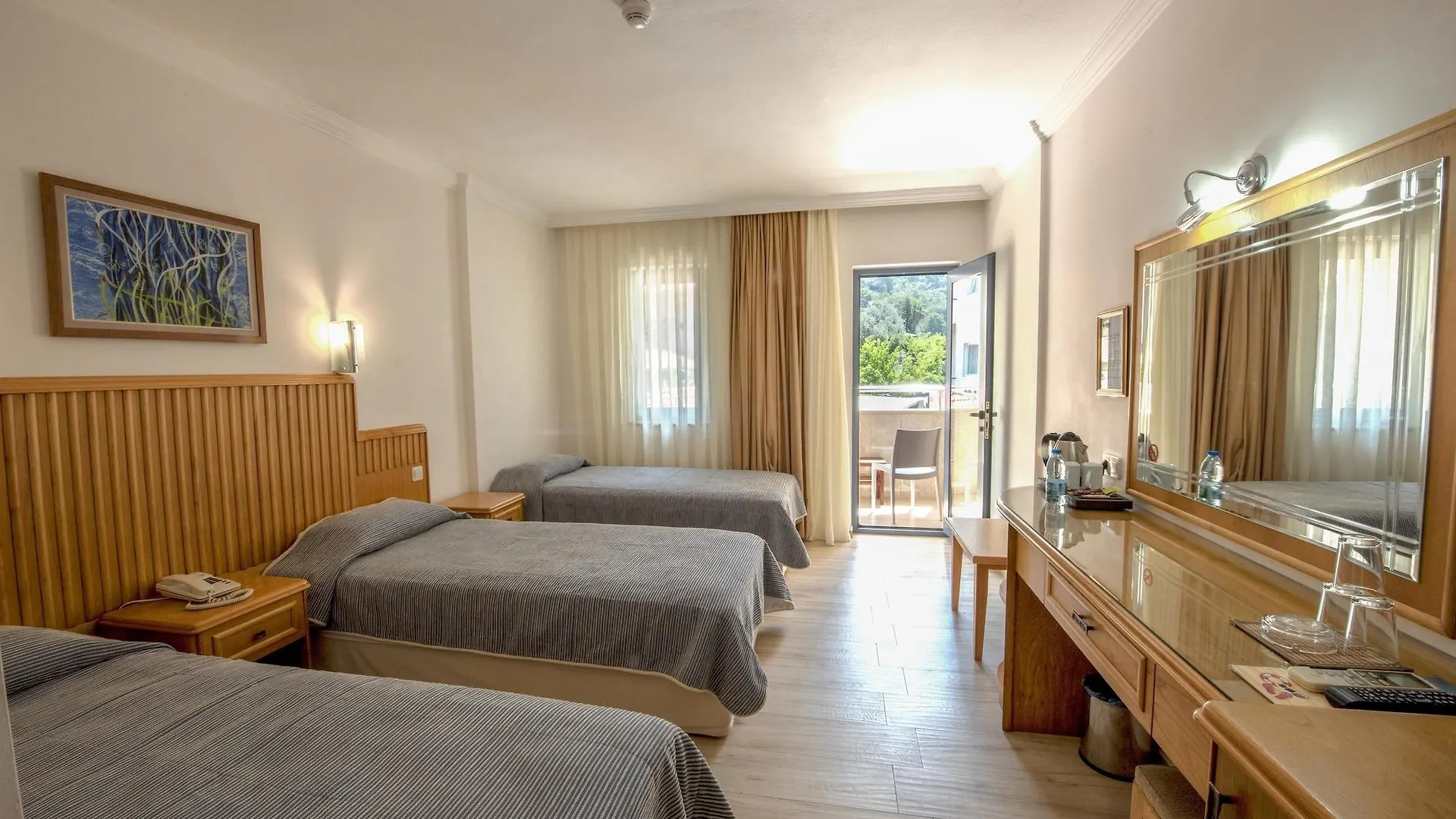 Belcehan Hotel 올루데니스 3*,  터키