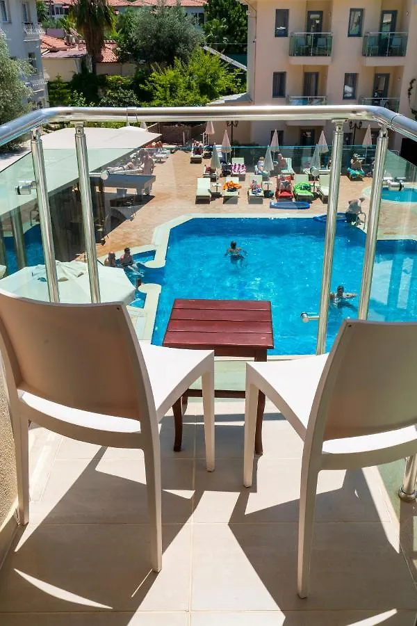 Belcehan Hotel 올루데니스 3*,  터키