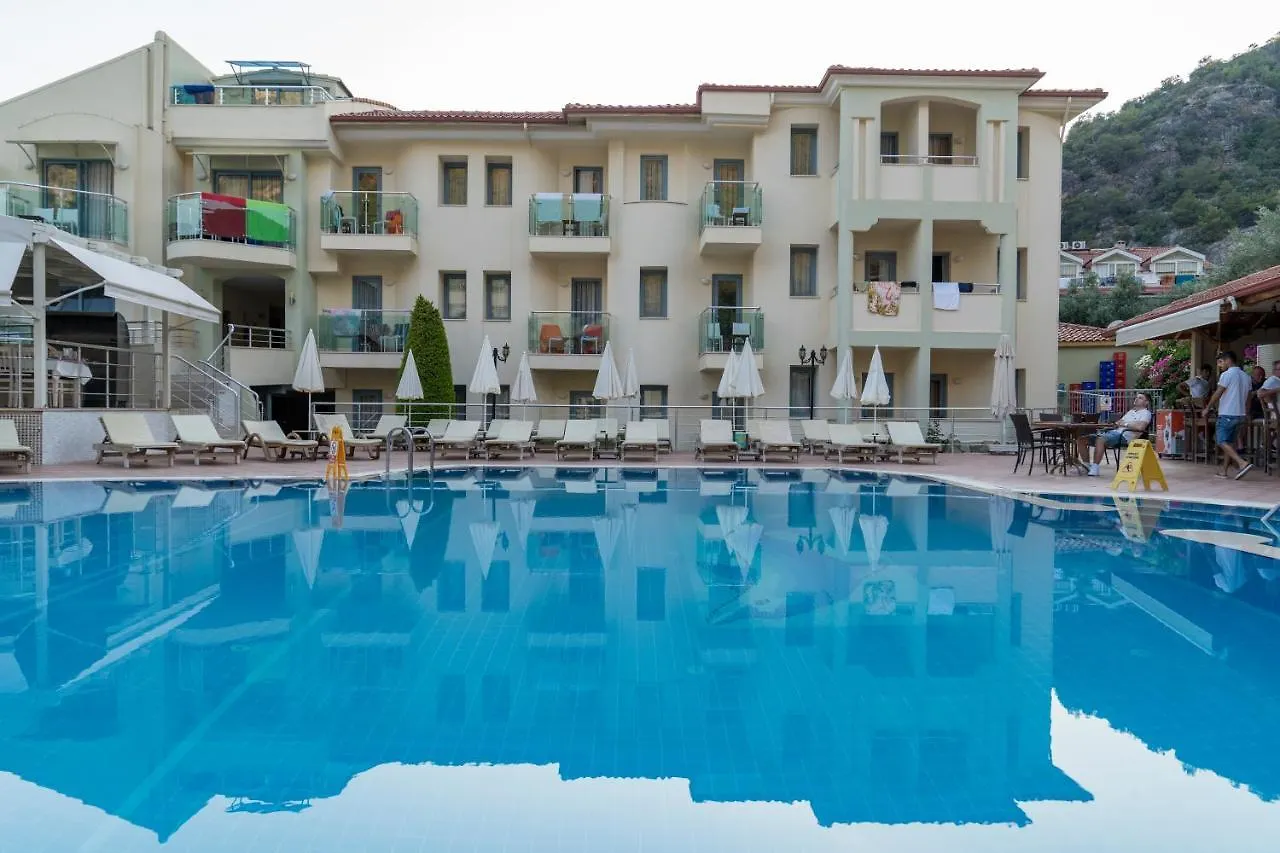 Belcehan Hotel 올루데니스 리조트