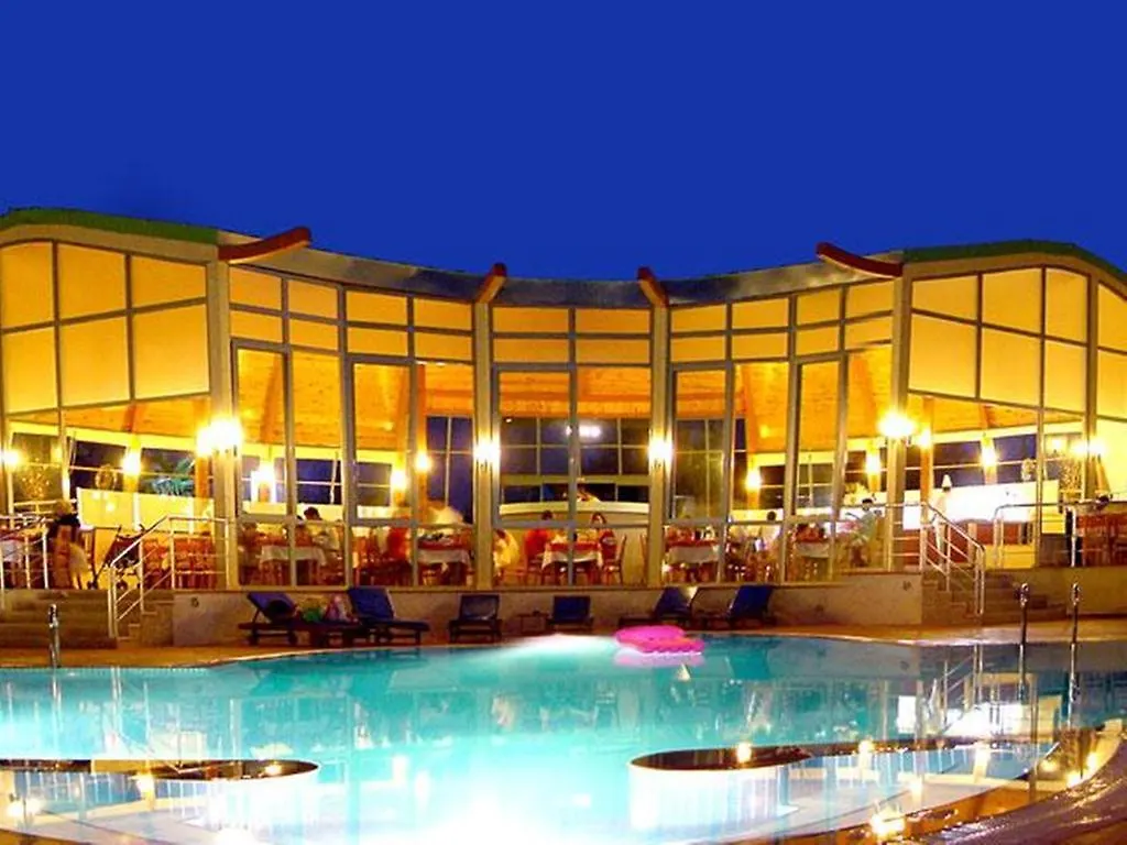 Belcehan Hotel 올루데니스