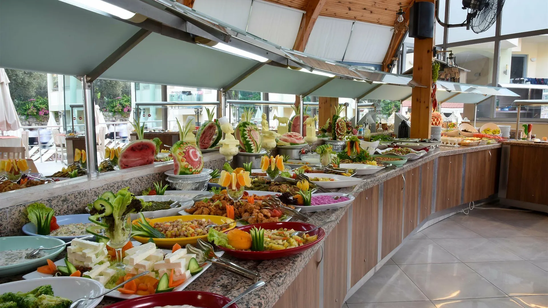Belcehan Hotel 올루데니스 리조트