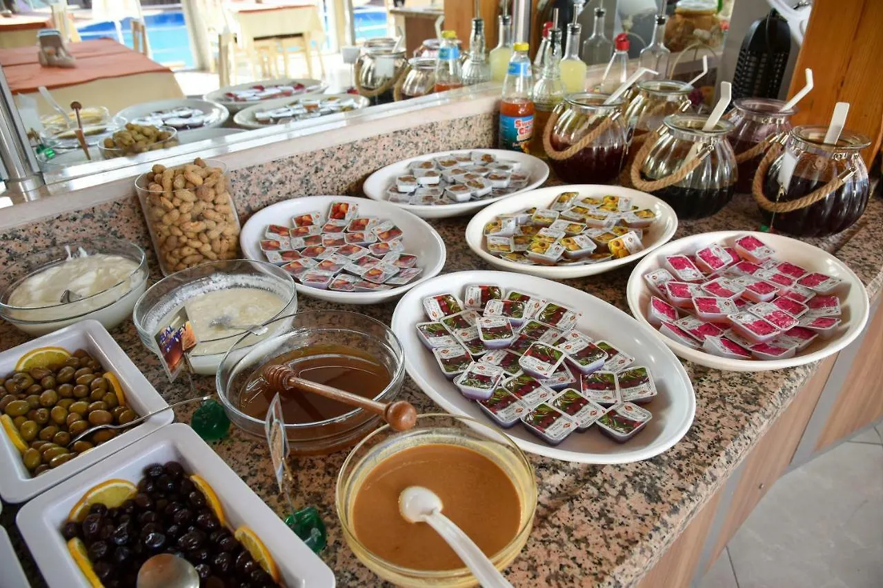 Belcehan Hotel Ölüdeniz 3*,