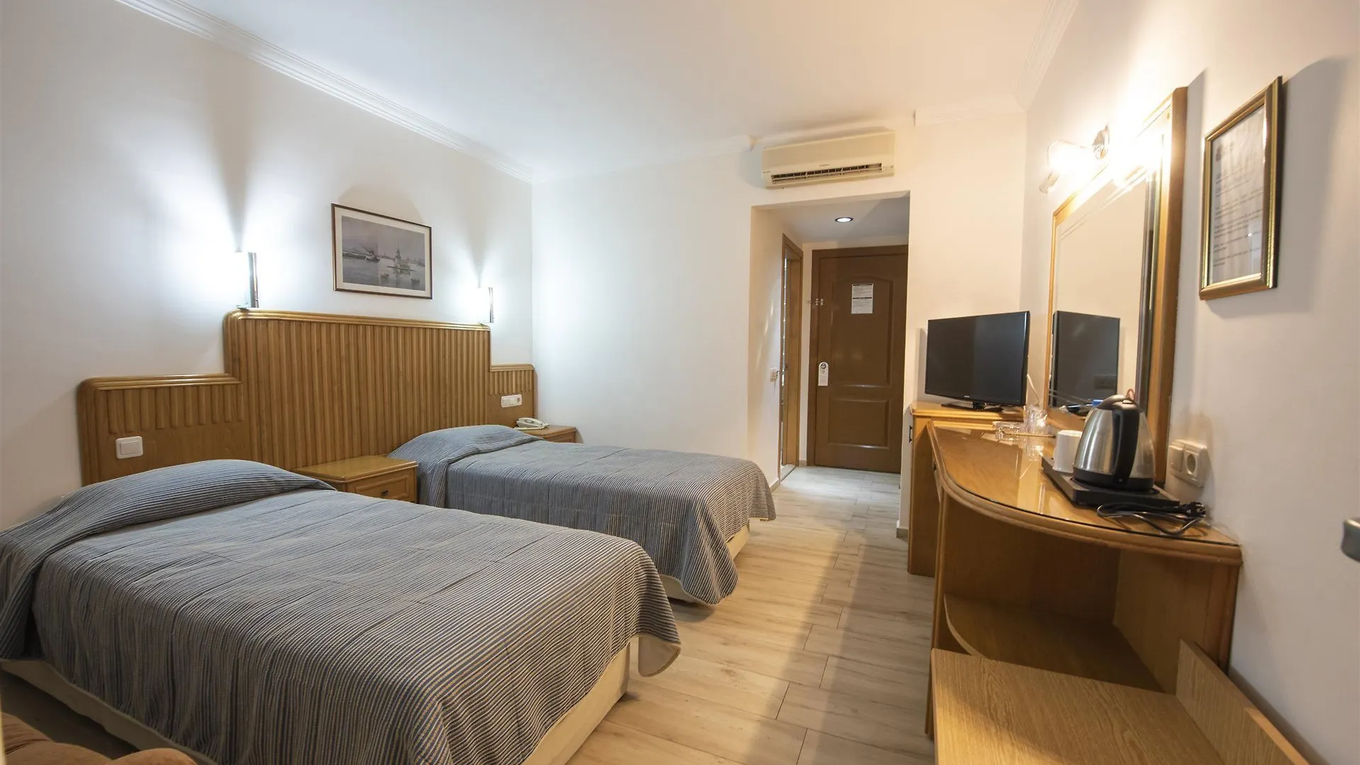 Belcehan Hotel 厄吕代尼兹